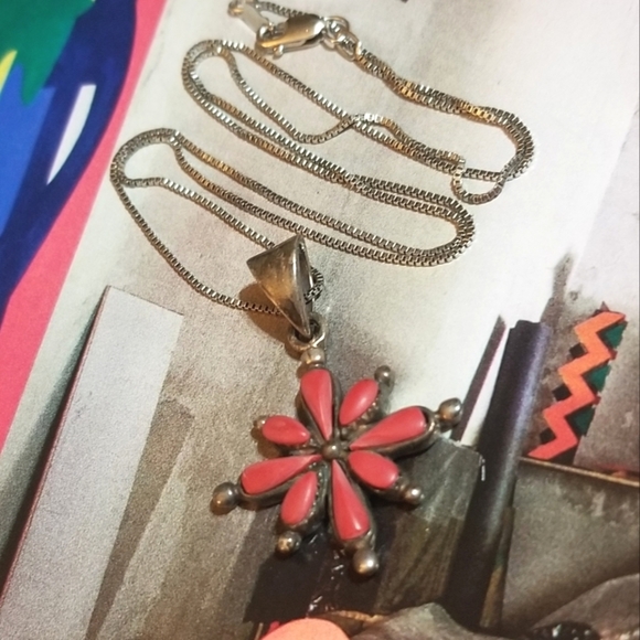 VTG NAVAJO Petit Point Red Coral Sterling Necklace - Picture 4 of 8